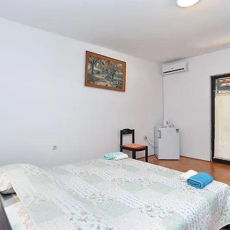 Pensjonat Veli Vrh 2208