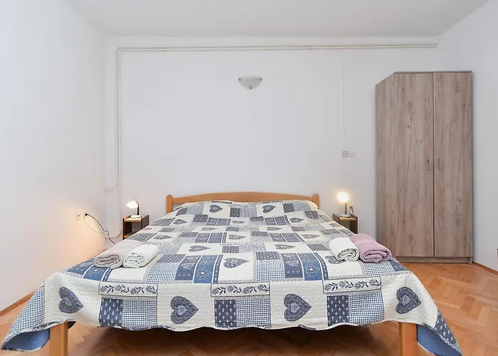 Veli Vrh 2208 Pensionat